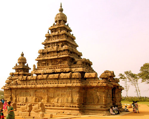 Tamil Nadu Temple Circuit &mdash; Mahabalipuram & Madurai